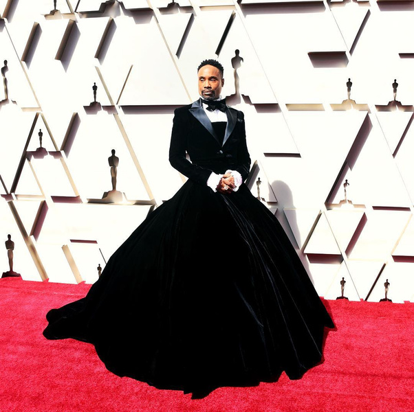 Один из актеров-мужчин пришёл на церемонию вручения премии «Оскар» в платье