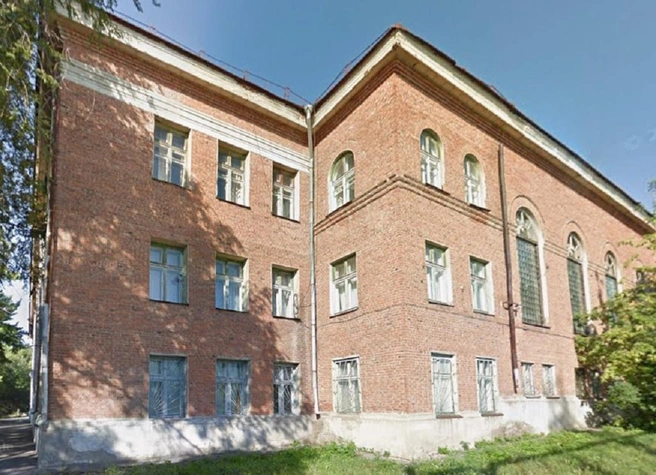 Здание и участок находятся в федеральной госсобственности | Источник: карты Google