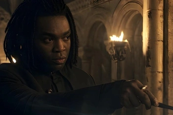 «Засуньте свою повесточку…»: как и почему соцсети ополчились против темнокожего Северуса Снейпа в новом «Гарри Поттере»