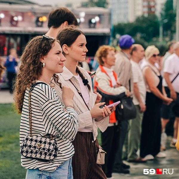 Кто-то с подругой | Источник: Репсиме Зурнаджян / 59.RU