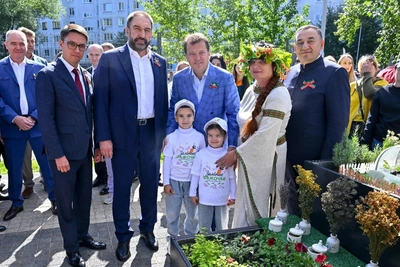 В Казани открыли обновленный двор по программе «Наш двор»