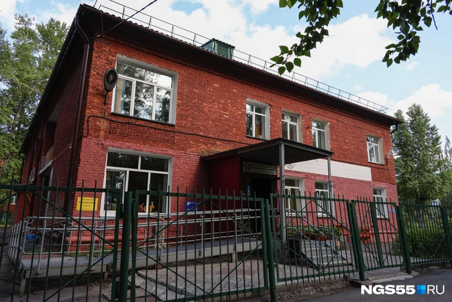 Школа вырастила несколько поколений детей | Источник: Евгений Софийчук / NGS55.RU