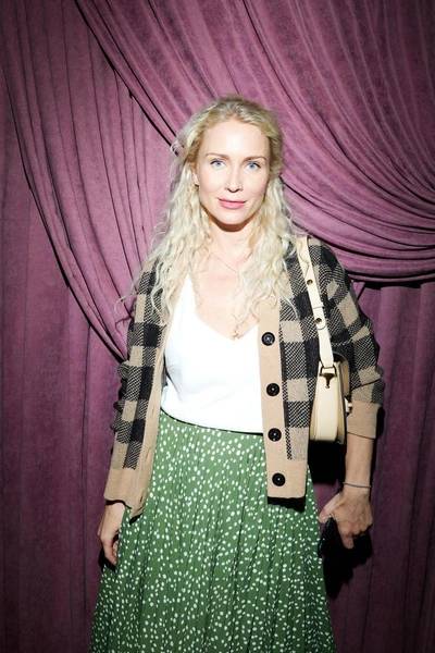 Катя Гордон | www.starhit.ru