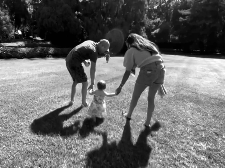 Кадр из документального сериала «Гарри и Меган»