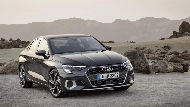 Ударили по красоте: Audi представила новый компактный седан