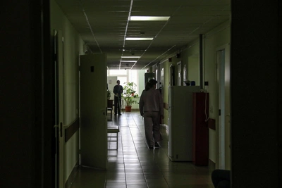 «Во всём виноваты инстинкты»: врачи о новогодней травме