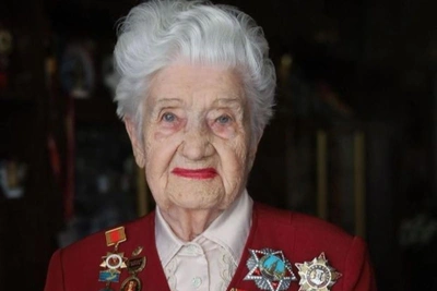 Участницу Сталинградской битвы поздравили с 102-летием