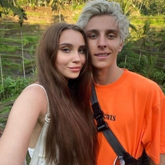 «Я уже несколько лет посещаю психолога»: жена блогера Влада А4 впервые рассказала о проблемах в семье