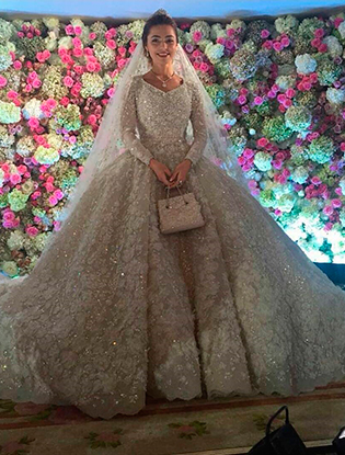 Фото №8 - Elie Saab создал свадебный наряд за 27 млн руб. для невесты сына Гуцериева