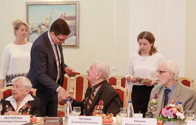 Торжественная церемония вручения медалей «80 лет Победы в Великой Отечественной войне 1941–1945 гг.» ветеранам прошла в Нижегородском кремле | Источник: Пресс-служба администрации Нижнего Новгорода