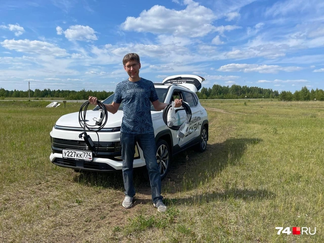Электрический «Москвич-3е» продается на удивление неплохо — 880 штук в 2025 году. Но основной спрос — со стороны корпоративных парков (читай: госзакупки) | Источник: Вадим Архипов
