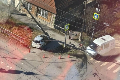 Три человека пострадали в ДТП на перекрестке в Тюмени