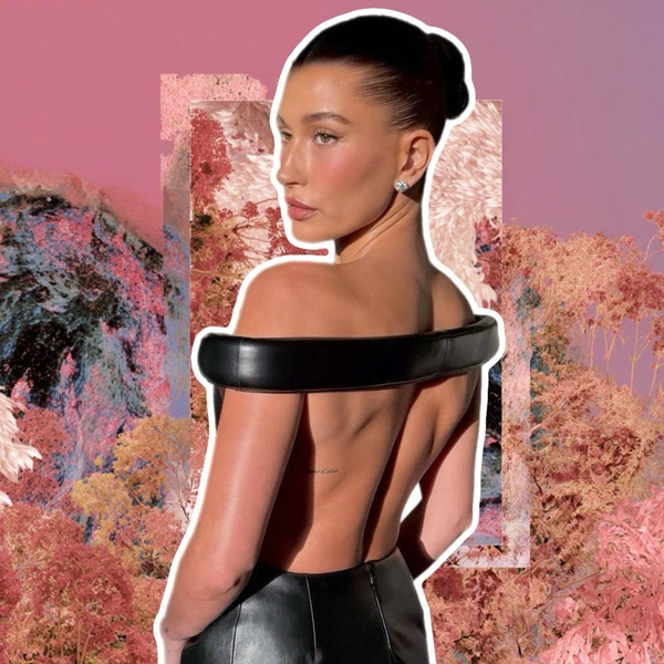 Хейли Бибер пришла на Vogue World 2025 с идеальном пучком и в черном платье | Источник: theGirl