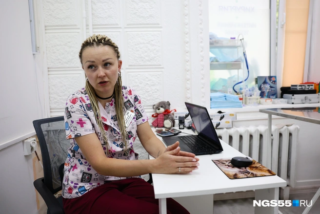 Полина почти сразу поняла, что будет лечить именно экзотических животных | Источник: Евгений Софийчук / NGS55.RU