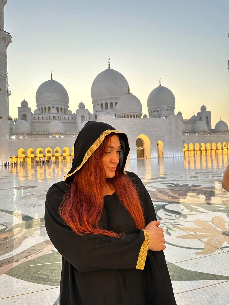 Яна посетила мечеть шейха Зайда  | Источник: Яна Кренева / T.me 