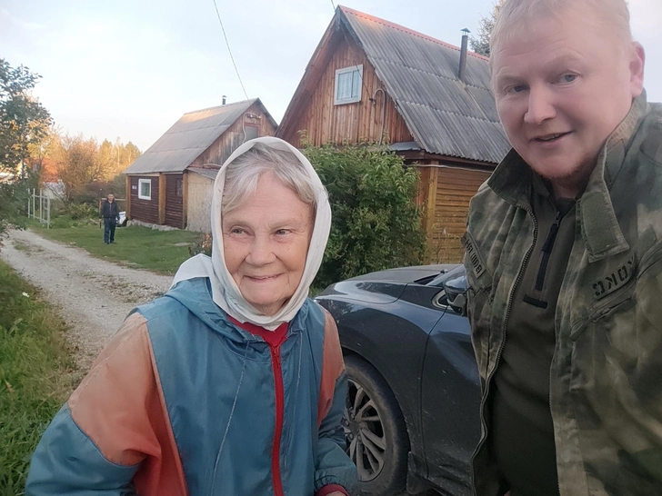 «Всегда беру свисток, но в этот раз забыла»: пожилая уралочка 9 часов стояла в болоте, пока рядом бродили медведи | Источник: поисковый отряд «ЛизаАлерт», через E1.RU