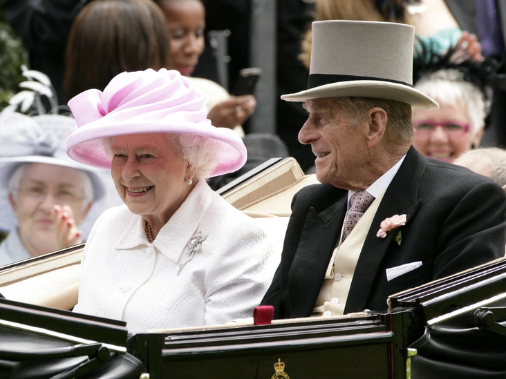 Ее Величество и герцог Эдинбургский на скачках в Аскоте, 15 июня 2011