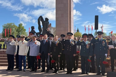 Память воинов почтили в Иванове в День Победы