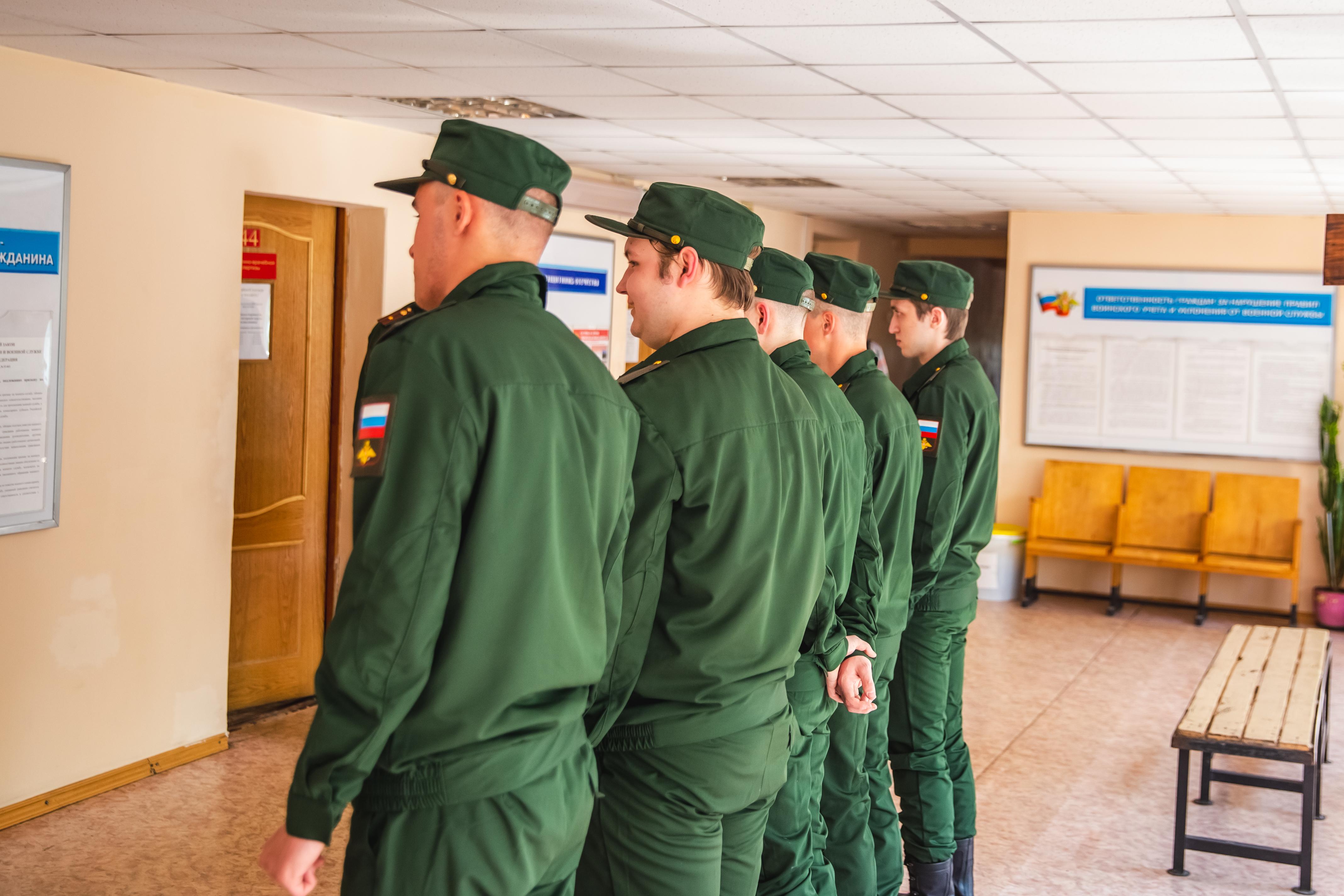 «Кого мы не могли найти, электронная повестка нашла». Военком — о призыве через онлайн-реестр