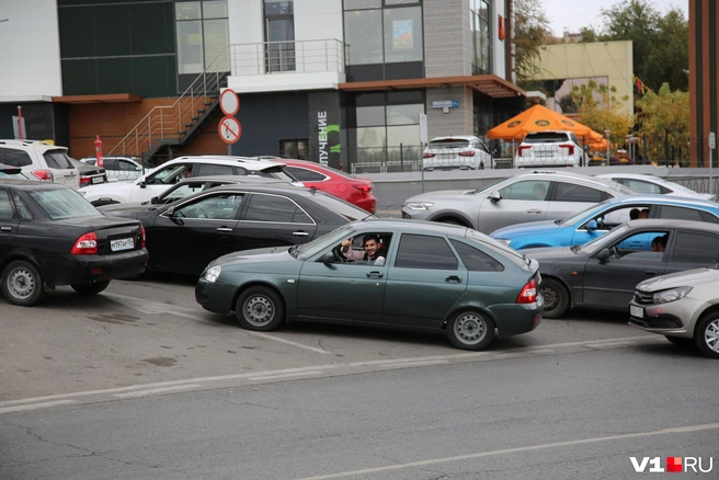 «Приора» «92-й» переварит, а Camry? | Источник: Константин Завриков / V1.RU