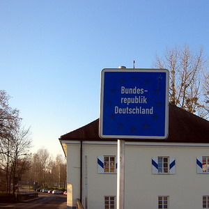 Фото №1 - Германия временно вернет пограничный паспортный контроль