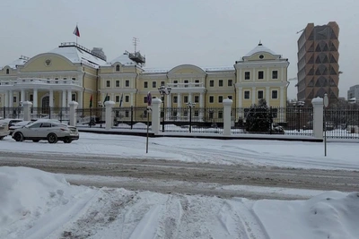 Artemy Lebedev Criticizes Plenipotentiary Representative's Building in Yekaterinburg