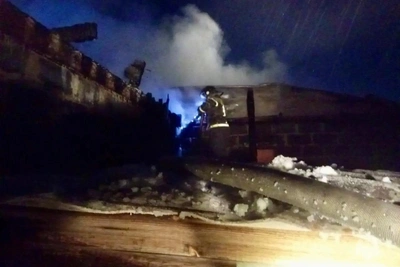 Пожар в алтайском Павловском районе охватил 70 квадратных метров