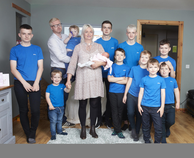 Фото №1 - Женщина родила 10 сыновей подряд и только потом — дочку