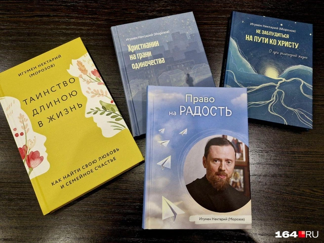 Из-под пера отца Нектария вышло много книг | Источник: Виктория Федорова / 164.RU