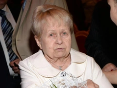 Юлиан в ярости от слухов о депрессии Пахмутовой: «Она в горе. Еще даже 40 дней не прошло»