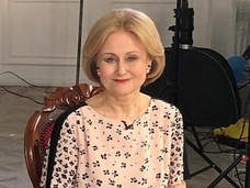 Дарья Донцова бесплатно работает на Бориса Корчевникова