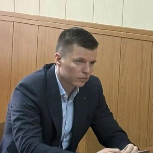 Сильно исхудал и выглядел уставшим: очередное заседание с Артемом Чекалиным, пока Лерчек борется с раком