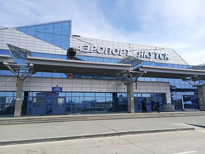 Пауэрбанк загорелся в самолете Петербург — Якутск. Пассажирка тушила его ногами | www.fontanka.ru