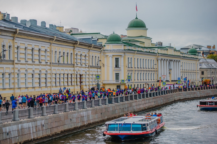 Северная столица на бегу: как посмотреть главные достопримечательности Санкт-Петербурга за несколько часов
