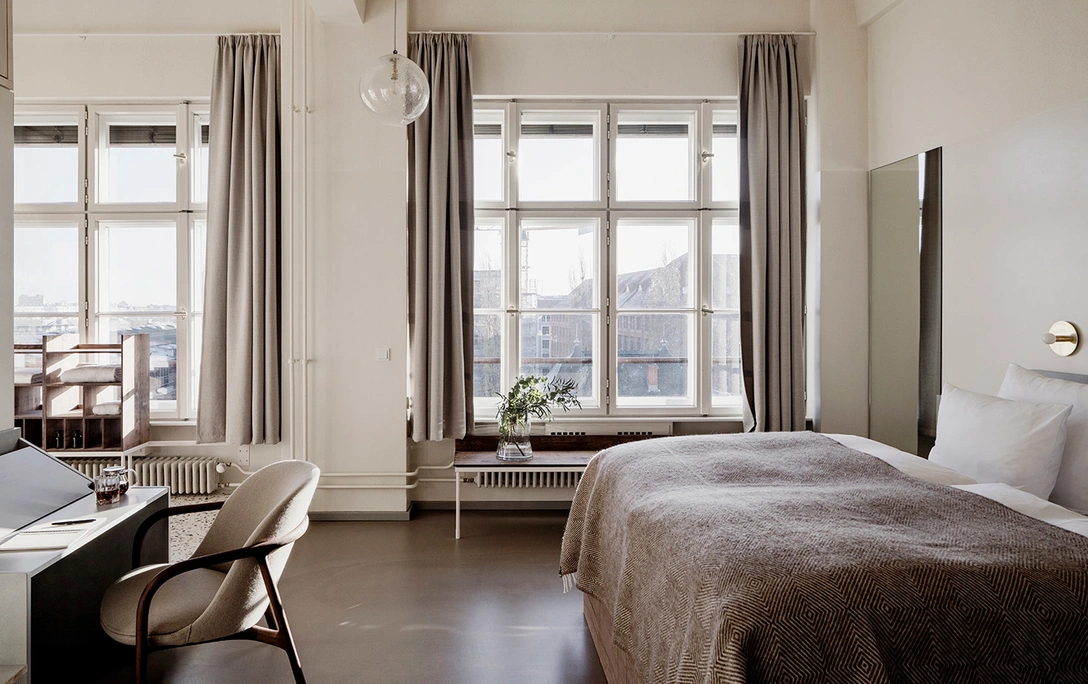 Монохромный отель Michelberger в Берлине (фото 0) | Источник: MICHELBERGER HOTEL