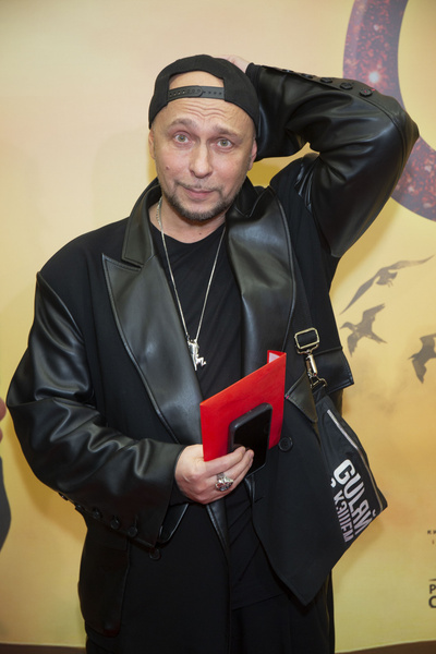 Дизайнер Игорь Гуляев подтвердил намерение Аллы Пугачевой вернуться в Россию