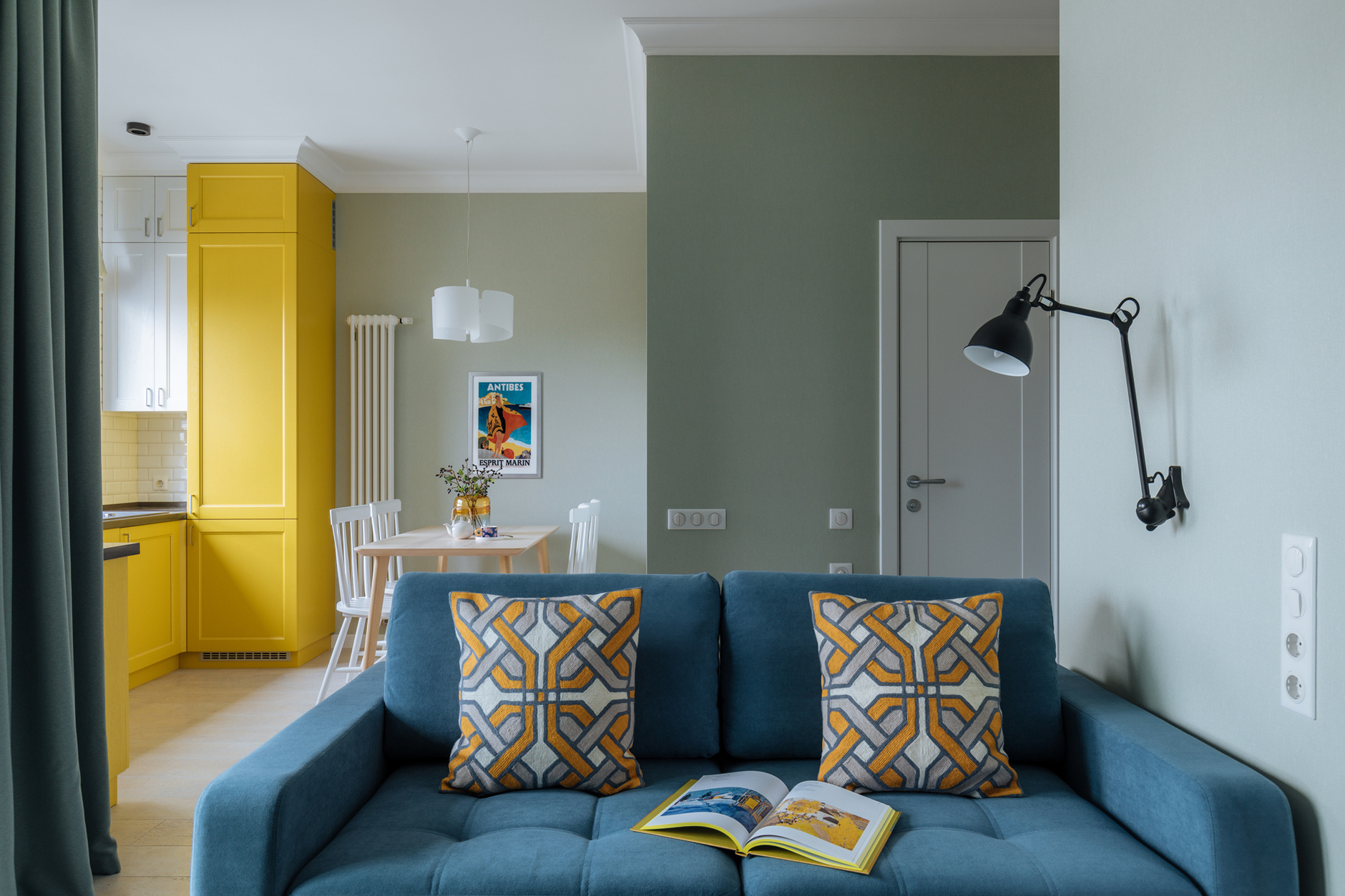 Синий цвет в интерьере: (55+ фото) идеи оформления комнаты | Ортограф | Дзен