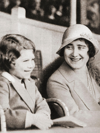 Личный враг Гитлера: тайная жизнь королевы-матери Елизаветы Боуз-Лайон