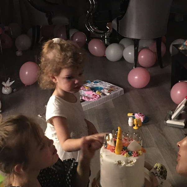3-летняя дочь Андрея Аршавина отметила день рождения без любимого папы
