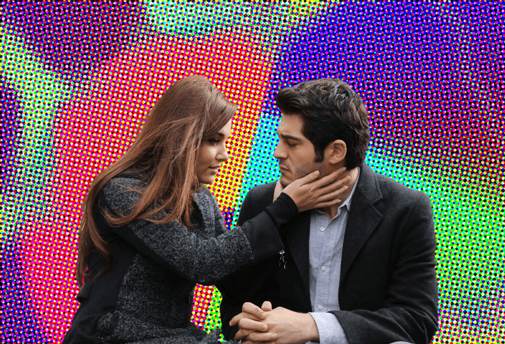 Турецкая версия «Ты»: 7 безумных теорий о сюжете сериала «Другой человек» с Ханде Эрчел