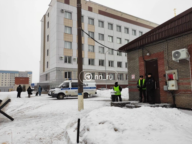 В академии МВД сказали, что упавший объект был похож на дрон | Источник: Наталья Бурухина / NN.RU