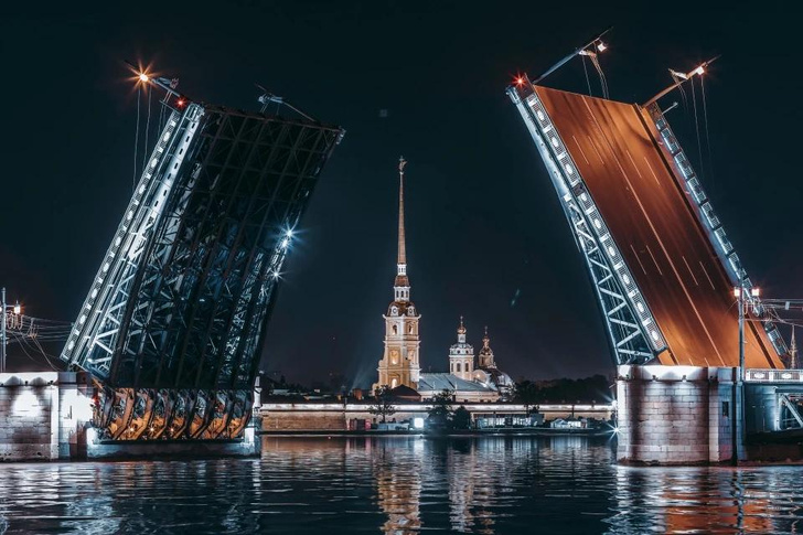 Почему стоит поехать в Петербург даже на пару дней: 6 историй россиян