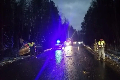 Женщина и ребенок погибли в аварии в Свердловской области