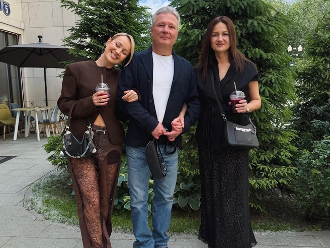 Клава купила дом своим родителям | Источник: klavacoca / Instagram.com*