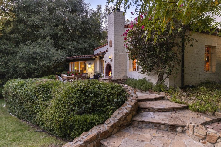 Бывший дом Кэтрин Хэпберн в Голливуде выставлен на продажу (фото 5)
