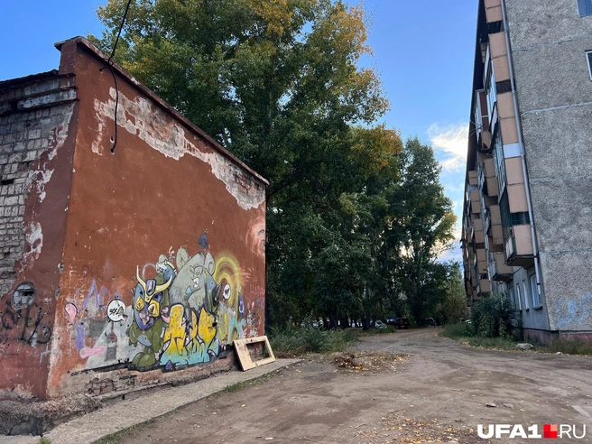 Обычный двор близ центра | Источник: Андрей Бирюков / UFA1.RU