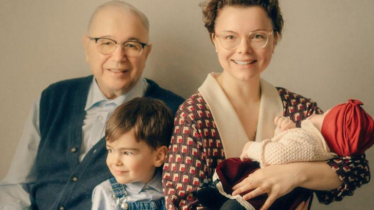 Евгений Петросян стал отцом в третий раз. В чем опасность родительства после 75 лет?