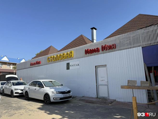 Зимой здесь были штаб и столовая для волонтеров | Источник: Валерия Дульская / 93.RU