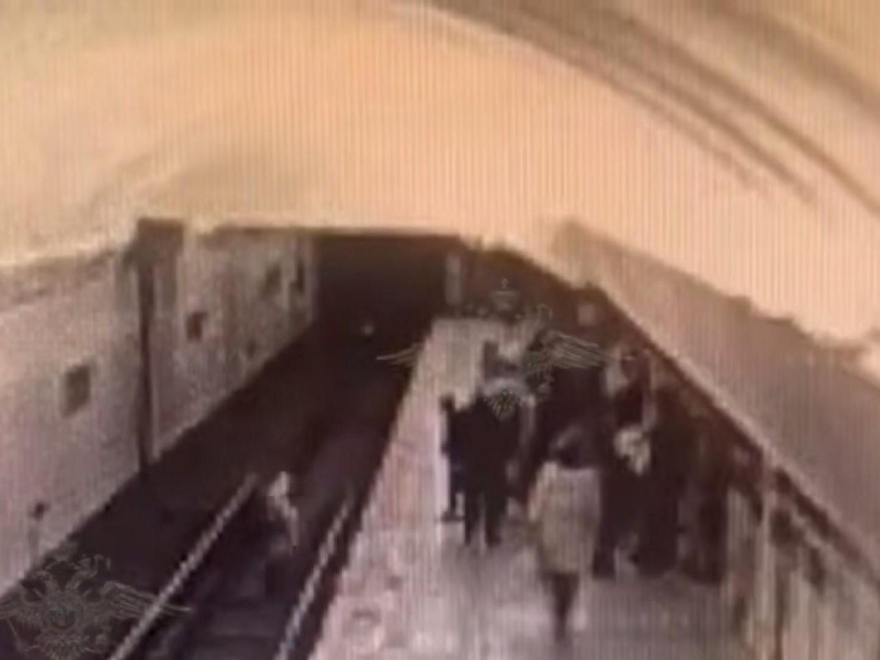 Жительницу Краснодара, столкнувшую ребенка на рельсы в Москве, отправят на принудительное лечение