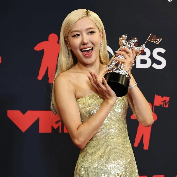 Источник: mtv / Instagram (экстремистская организация, деятельность запрещена на территории РФ)